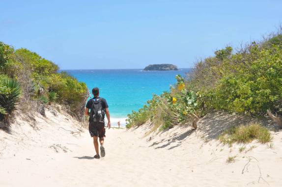 Chegando à praia da Grande Saline, em St. Barth - Caribe